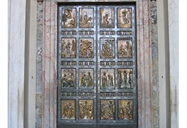 Когда в Ватикане будут открыты ворота, пройдя через которые можно получить «отпущение грехов»?
