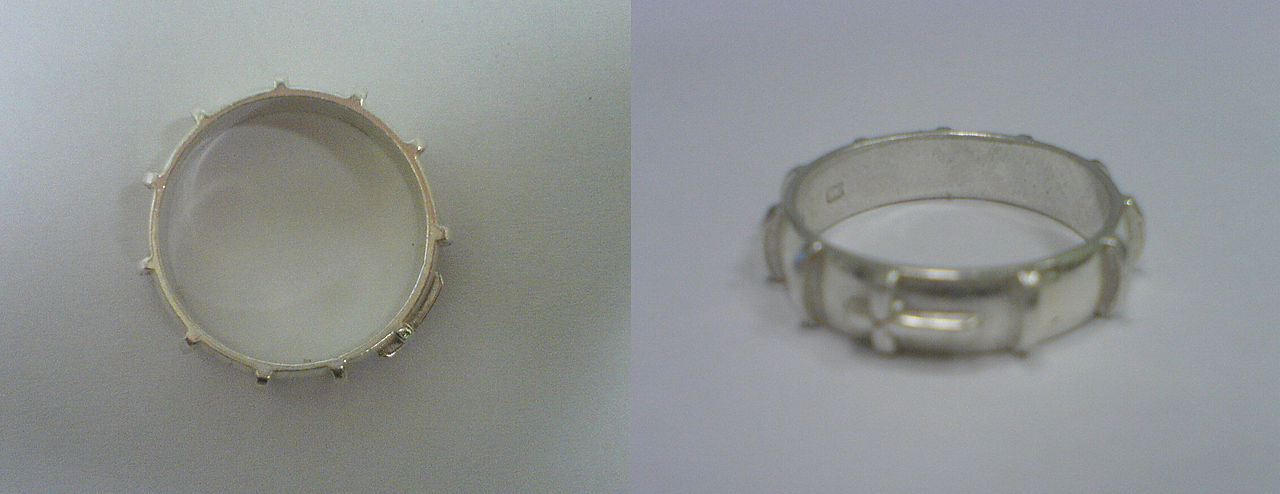Серебряное кольцо-розарий